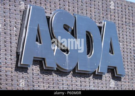 Asda Niederlassung in Hayle, Cornwall Stockfoto