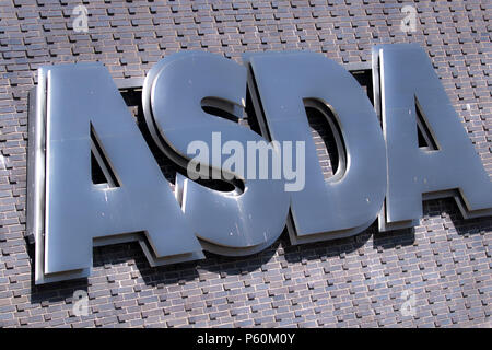 Asda Niederlassung in Hayle, Cornwall Stockfoto