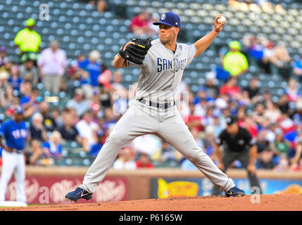 27.Juni 2018: San Diego Padres Krug Clayton Richard #3 warf 7 Innings und gab bis 4 läuft während ein MLB Spiel zwischen den San Diego Padres und der Texas Rangers bei Globe Life Park in Arlington, TX Texas besiegt San Diego 5-2 Albert Pena/CSM verdient Stockfoto