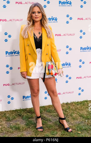 London, Großbritannien. 27 Jun, 2018. Emily Atack an britischen Erstaufführung von Patrick am Mittwoch, 27. Juni 2018 gehalten an einen exklusiven privaten London Garden in London. Im Bild: Emily Atack. Credit: Julie Edwards/Alamy leben Nachrichten Stockfoto