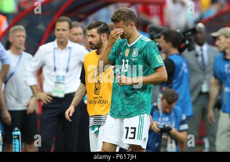 Kasan, Russland. 27. Juni 2018. firo: 27.06.2018, Kazan, Fussball, Fußball, Nationalmannschaft, Wm 2018 in Russland, Russland, World Cup 2018 in Russland, Russland, Wm 2018 Russland, Russland, M 43, Südkorea - Deutschland 2:0 Enttäuschung, Abreise Thomas MULLER, GER Enttauschung, nach der historischen Aus in der Vorrunde als letzte der Gruppe | Verwendung der weltweiten Kredit: dpa/Alamy Leben Nachrichten ausgetauscht Stockfoto