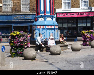 Sheerness, Kent, Großbritannien. 28 Juni, 2018. UK Wetter: ein sonniger und warmer Tag in Sheerness, Kent, als die Hitzewelle weiter. Credit: James Bell/Alamy leben Nachrichten Stockfoto