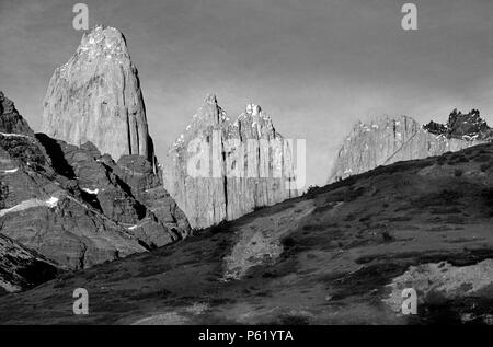 Sonnenaufgang auf dem (TORRES) Türme von PAINE im Torres del Paine Nationalpark - Patagonien, Chile Stockfoto