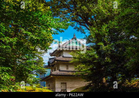 Die einzige verbleibende Turm des Schlosses Edo am Imperial Palace Tokio Stockfoto