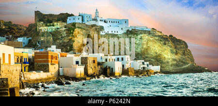 Beeindruckende Nisyros Insel über Sonnenuntergang, Dodekanes, Griechenland. Stockfoto