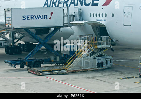 Paris, Frankreich, 16.Juni, 2018 der Flughafen Charles de Gaulle, Air France Airbus A380 die Vorbereitung für den Start, Abflug Stockfoto