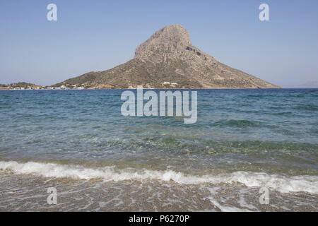 Die Insel Telendos von Kalymnos, Griechenland gesehen Stockfoto