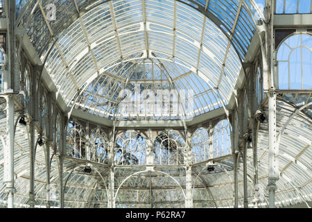 Madrid, Spanien, Juli 2016: Cristal Palace in alten Park Retiro in Madrid Stockfoto