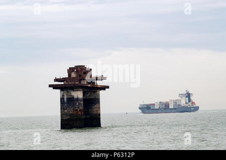 Knock John Fort, die Naval Maunsell Forts wurden in der Themsemündung gebaut und von der Royal Navy betrieben, die Abschreckung und Bericht der deutschen Luftangriffe Stockfoto