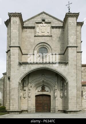 REAL MONASTERIO DE SANTO TOMAS Y PALACIO DE LOS REYES CATOLICOS. FACHADA. Stockfoto