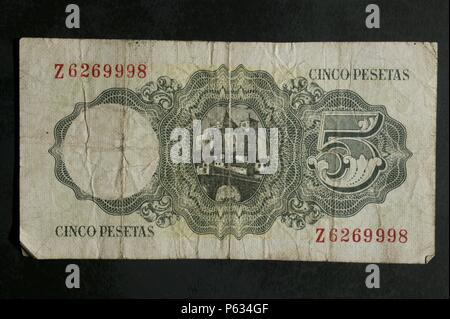 DINERO: BILLETE DE CINCO PESETAS DE 1951. ANVERSO: RETRATO DE JAIME BALMES. Stockfoto