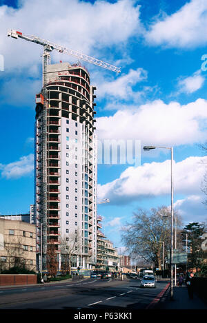 Gemischt, das Entwicklung der Regelung umfasst rund 200 Einheiten mit einer Mischung aus privaten und erschwinglichem Wohnraum. Fokus der Gestaltung ist ein 25 store Stockfoto