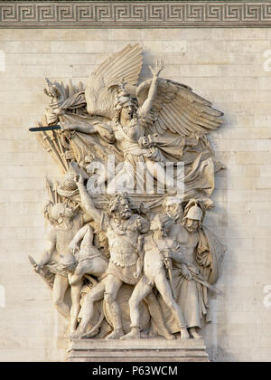 Flachrelief Stein Skulptur von 'le Fahren' von Antoine etex, Detail der Arc de Triomphe, Paris Stockfoto