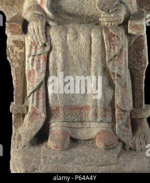 DAMA DE BAZA. SEDENTE ESCULTURA EN PIEDRA POLICROMADA. Las MEJORES DEL TRONO Y MANTO. IBERICO ESCULTURA. (DEPOSITO-: MUSEO ARQUEOLOGICO NACIONAL). Stockfoto