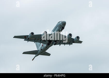 Demonstration Flug Der Seeuberwachungsflugzeuge Kawasaki P 1 Japan Maritime Verteidigung Kraft Ausstellung Die Ila Berlin Air Show 18 Stockfotografie Alamy