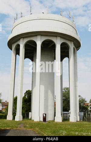 Wasserturm mit Handy angeschlossenen Relais, Lowestoft, Suffolk, Großbritannien Stockfoto