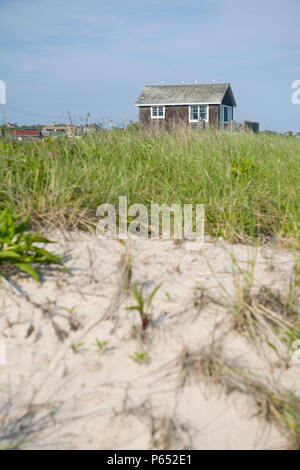 Eine alte Beach Cottage auf Ditch Plains Strand in Montauk, New York, The Hamptons Stockfoto