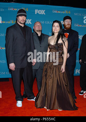 Evanescence und Amy Lee im Billboard Music Awards im MGM Grand in Las Vegas. Dezember 8, 2004. - Evanescence AmyLee072. jpgEvanescence AmyLee072 Veranstaltung in Hollywood Leben - Kalifornien, Red Carpet Event, USA, Filmindustrie, Prominente, Fotografie, Bestof, Kunst, Kultur und Unterhaltung, Topix prominente Mode, Besten, Hollywood Leben, Event in Hollywood Leben - Kalifornien, Roter Teppich und backstage,, Kunst, Kultur und Unterhaltung, Fotografie, Anfrage tsuni@Gamma-USA.com, Musik Prominente, Musiker, Music Group, 2000 bis 2009 Stockfoto