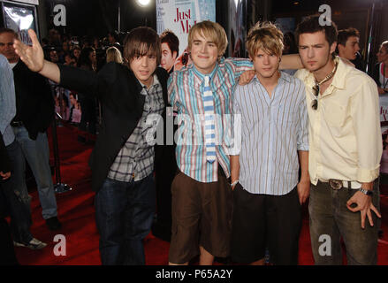 McFly am gerade mein Glück Premiere am National Theatre in Los Angeles. Mai 9, 2006. - McFly 049. jpgMcFly 049 Veranstaltung in Hollywood Leben - Kalifornien, Red Carpet Event, USA, Filmindustrie, Prominente, Fotografie, Bestof, Kunst, Kultur und Unterhaltung, Topix prominente Mode, Besten, Hollywood Leben, Event in Hollywood Leben - Kalifornien, Roter Teppich und backstage,, Kunst, Kultur und Unterhaltung, Fotografie, Anfrage tsuni@Gamma-USA.com, Musik Prominente, Musiker, Music Group, 2000 bis 2009 Stockfoto