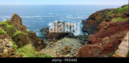 Ruinen am Geevor Tin Mine, Pendeen, West Penwith, Cornwall, England, Großbritannien Stockfoto