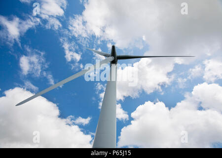Windkraftanlagen im Windpark Lambrigg im Besitz von Npower, in der Nähe von Sedburgh, Cumbria, UK. Stockfoto