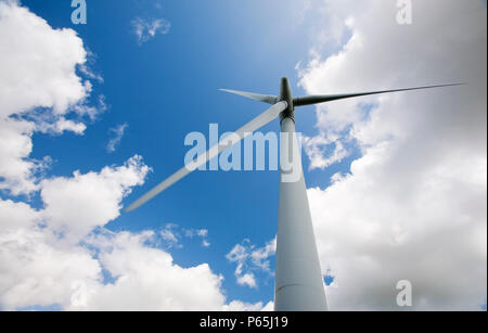 Windkraftanlagen im Windpark Lambrigg im Besitz von Npower, in der Nähe von Sedburgh, Cumbria, UK. Stockfoto