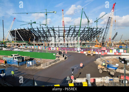 UK Gebäude der Olympischen Stadion bei den Olympischen Park in London für die Olympischen Spiele 2012. Stockfoto