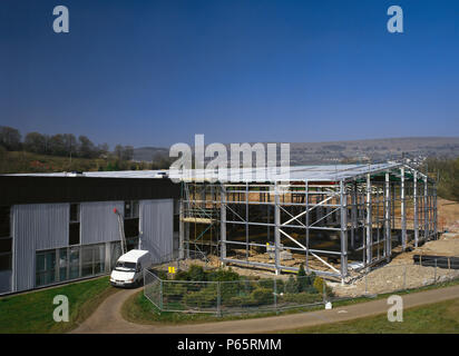 Die 2 Mio. £ Millennium Coastal Park Visitor Center - Die Discovery Center - in der Nähe von Ashford. Das imposante Gebäude mit seiner markanten Stahl Stockfoto