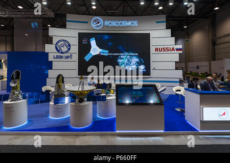 BERLIN, 26. APRIL 2018: Space Pavilion. Stand von roskosmos State Corporation für Raumfahrtaktivitäten. Ausstellung die ILA Berlin Air Show 2018 Stockfoto