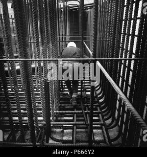 Zur Festsetzung der Stahlarmierung für Ortbeton Struktur. Stockfoto