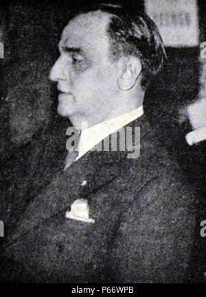 Spanischer Bürgerkrieg: Antonio Goicoechea (1876, Barcelona - 1953) war ein alfonsine Monarchist in Spanien während der Zeit der Zweiten Spanischen Republik und des Spanischen Bürgerkriegs. Er führte die RenovaciÃ³n Española politische Partei.[2] Vor dem Bürgerkrieg, Goicoechea 1934 hatte neben Wagenliste Monarchisten mit italienischen Diktator Benito Mussolini auf einem militärischen Abkommen, dass Italienische Unterstützung ihrer Bewegungen garantieren würde verhandelt ein Bürgerkrieg in Spanien ausbrechen sollte. Stockfoto