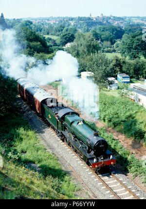 Die Severn Valley Railway, Great Western Wochenende. Art.Nr.6960 Raveningham Halle mit dem 16:00 Uhr ex Bridgnorth. 21.06.1981. Stockfoto