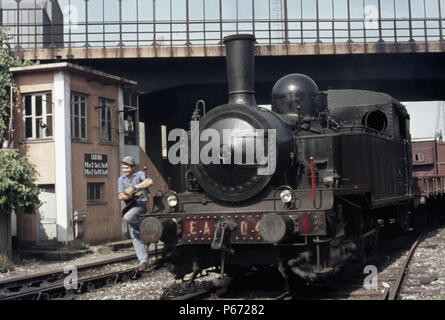 Eine Szene auf Savonna Docks mit Emilio Astengo Nr. 04 ein 0-8-0 T ex Italienisch Sud-Est Bahn Nr. 14 am Montag, 4.September 1972. Stockfoto