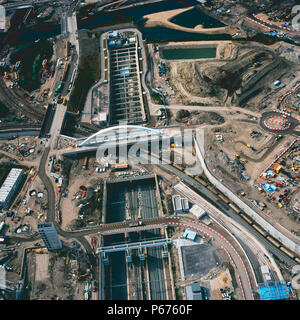 Luftaufnahme von Bahnhof bei den Olympischen site, London, UK Stockfoto