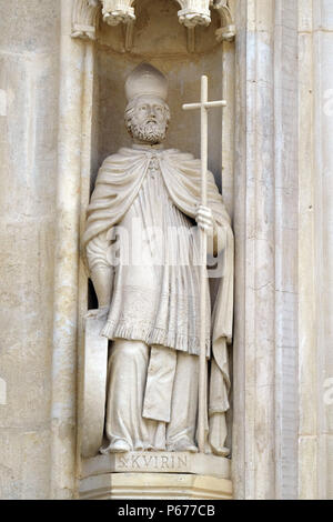 St. Quirinus, Westportal der Kirche des Hl. Markus, Zagreb, Kroatien. Stockfoto