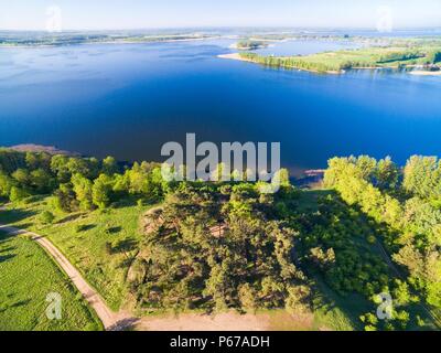 Soldatenfriedhof am Swiecajty See zum Gedenken an Deutsche und Russische Soldaten während des Ersten Weltkrieges in Kartuzy, Polen (ehemals E-gefallenen entfernt Stockfoto