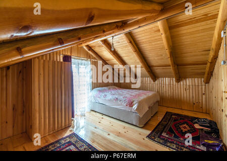 Traditionell im Haus Blick in die Landschaft. Stockfoto