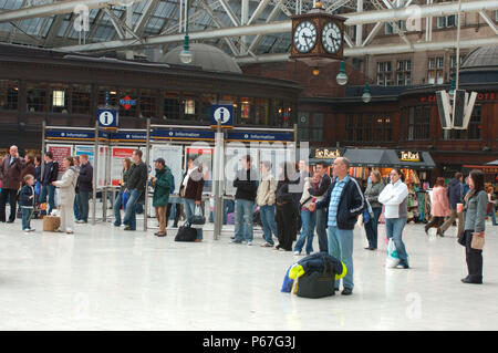 Glasgow Central Station. Halle. April 2005. Stockfoto