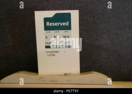 Reservierter Sitzplatz Ticket auf Midland Mainline. September 2004. Stockfoto