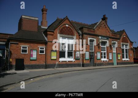 Südfront-strader Purley Station im Großraum London. 2007 Stockfoto