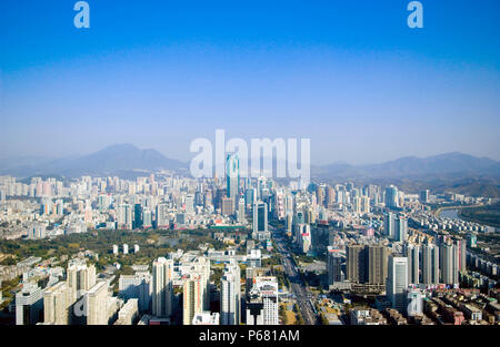 Shenzhen Skyline mit landmark Diwang Gebäude, Guangdong, China Stockfoto