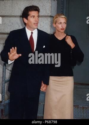 John Kennedy & Frau Carolyn Bessette 1996 Foto von John Barrett-PHOTOlink.net/MediaPunch Stockfoto