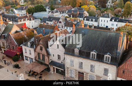 Antenne Stadtbild von Amboise im Indre-et-Loire Loire-Tal in Frankreich. Traditionelle alte französische Wohn häuser Stockfoto