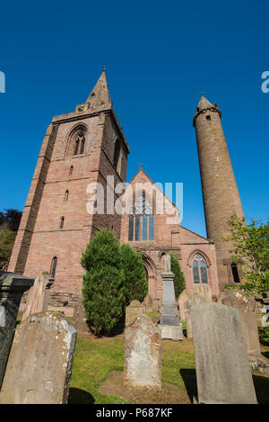 Brechin Kathedrale und der runde Turm, Angus, Schottland. Stockfoto