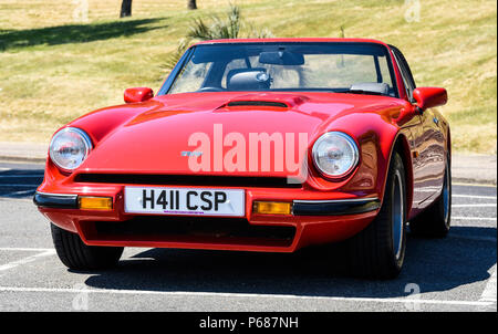 TVR S3 klassischer britischer Sportwagen. Rot. 1990er-Jahre-Design von Peter Wheeler mit V6-Motor. H411 CSP. Geparkt in Southend on Sea, Essex, Großbritannien Stockfoto