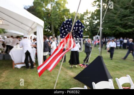 Paris, Frankreich. 28 Jun, 2018. Botschaft der Vereinigten Staaten von Amerika in Paris, Frankreich, der Empfang in der Residenz des Botschafters, Jamie McCourt, die amerikanische Unabhängigkeit Tag # 4. Juli Paris, die 242Nd Jahrestag der USA und der Tercentenary von New Orleans. Credit: Ania Freindorf/Alamy leben Nachrichten Stockfoto