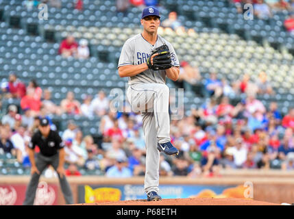 27.Juni 2018: San Diego Padres Krug Clayton Richard #3 warf 7 Innings und gab bis 4 läuft während ein MLB Spiel zwischen den San Diego Padres und der Texas Rangers bei Globe Life Park in Arlington, TX Texas besiegt San Diego 5-2 Albert Pena/CSM verdient Stockfoto