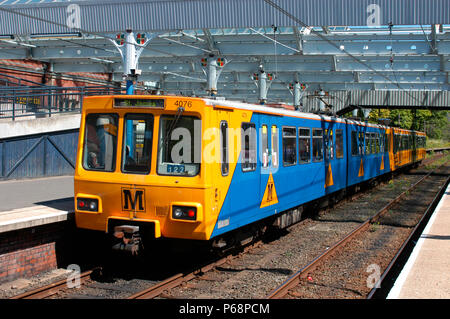 Der Tyne and Wear Metro Straßenbahn System auf Newcastle zentriert und verwendet viel von der alten NER Vorstadt elektrischen Netzwerk, das war in den späten bestromt Stockfoto
