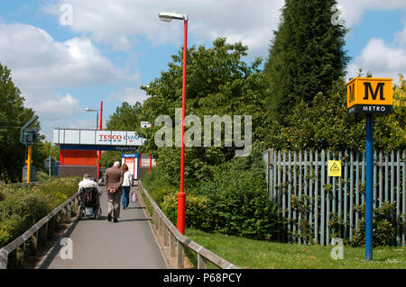 Der Tyne and Wear Metro Straßenbahn System auf Newcastle zentriert und verwendet viel von der alten NER Vorstadt elektrischen Netzwerk, das war in den späten bestromt Stockfoto