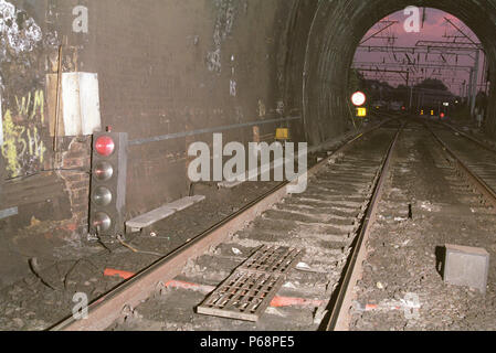 Die Aussicht von innerhalb eines Tunnels in Primrose Hill London. 2003. Stockfoto